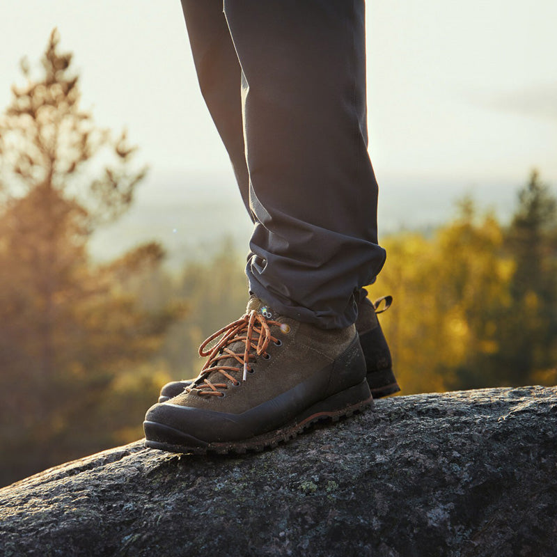 Bjerg Hiking Shoe